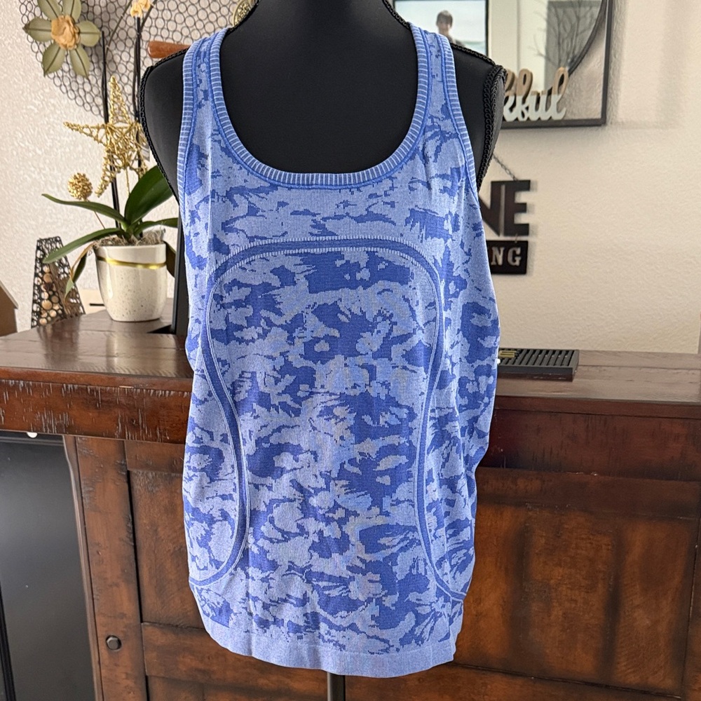 lululemon athletica Blue Patterned Seam-Detail Tank
